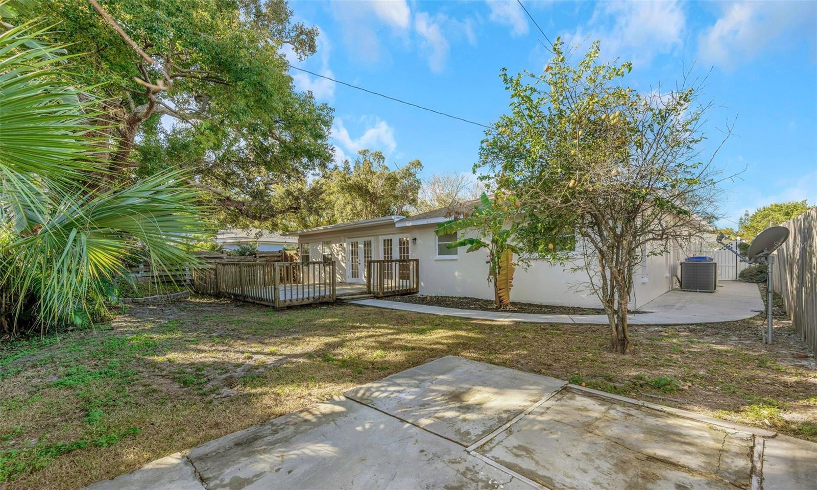 Image 2 of 26 For 1495 Lakeside Drive