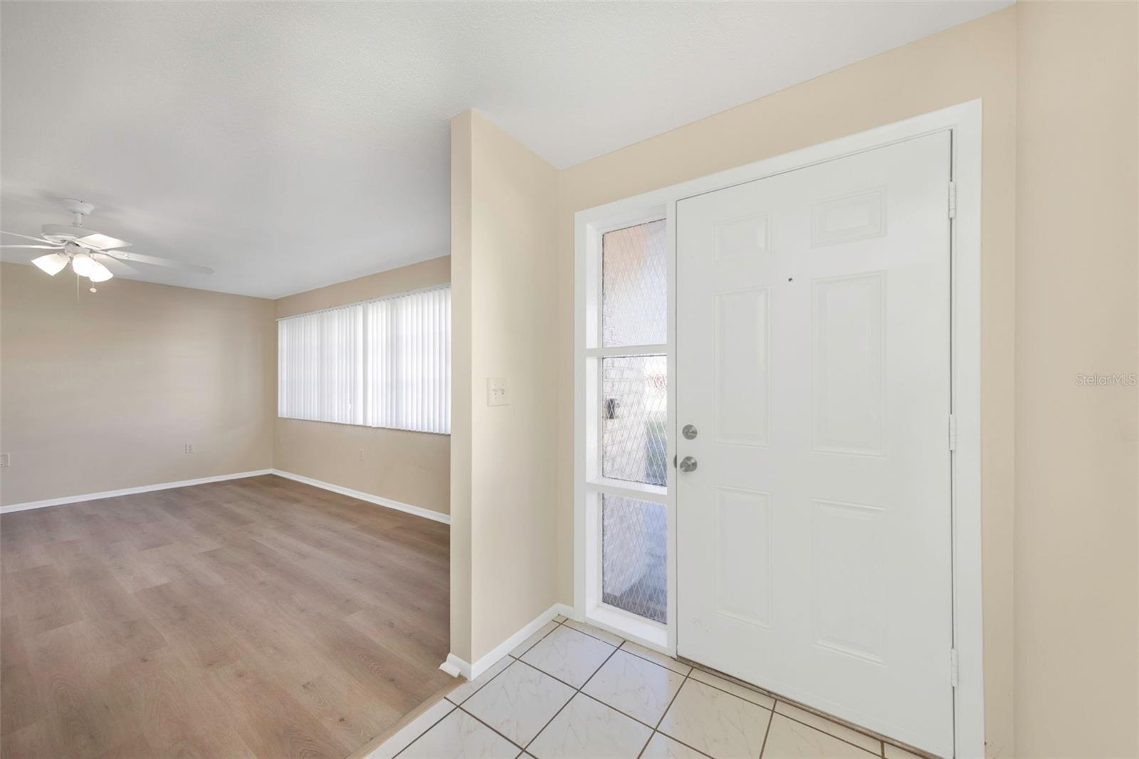 Image 4 of 26 For 1495 Lakeside Drive