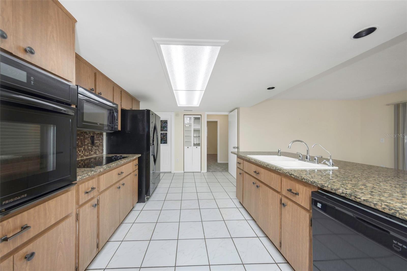 Image 8 of 26 For 1495 Lakeside Drive