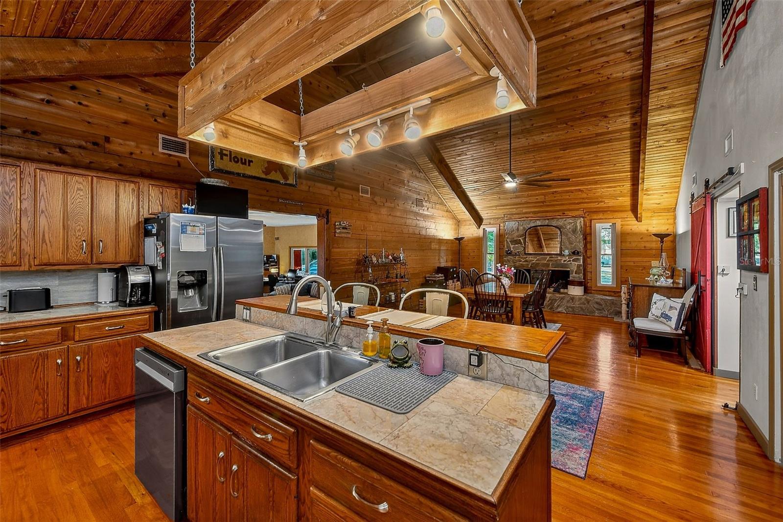 Image 15 of 84 For 2635 Dover Road