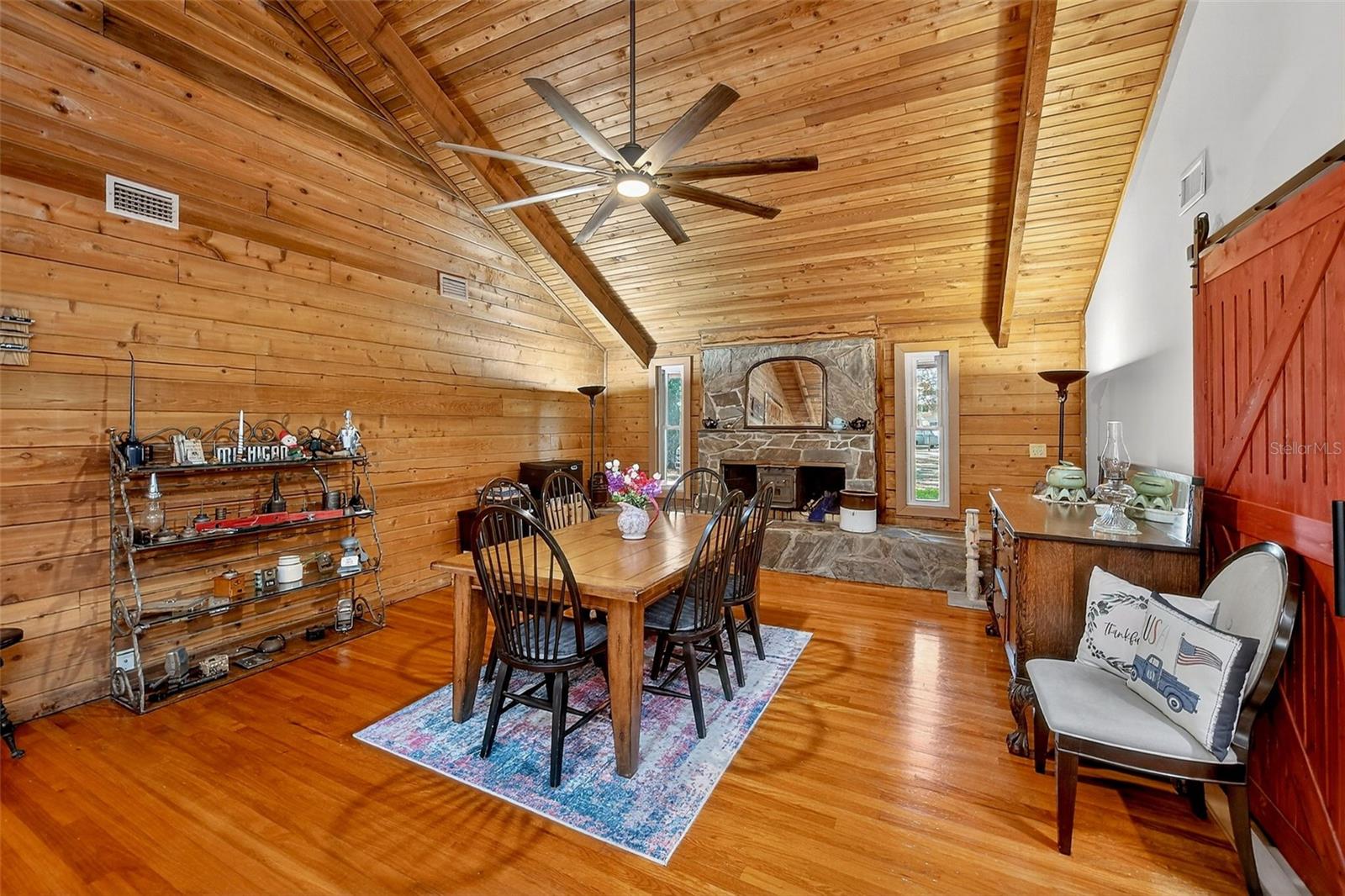 Image 24 of 84 For 2635 Dover Road