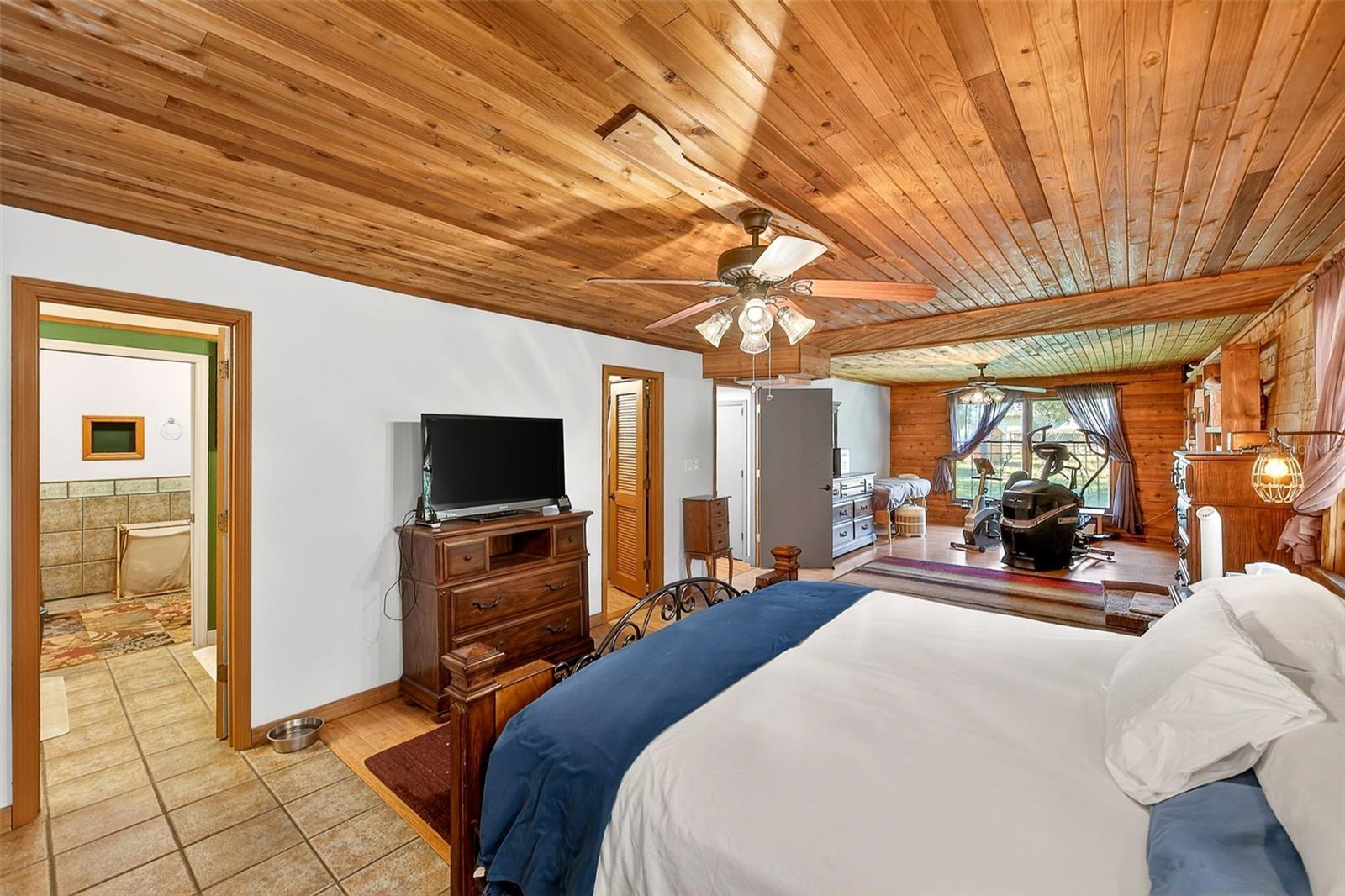 Image 35 of 84 For 2635 Dover Road