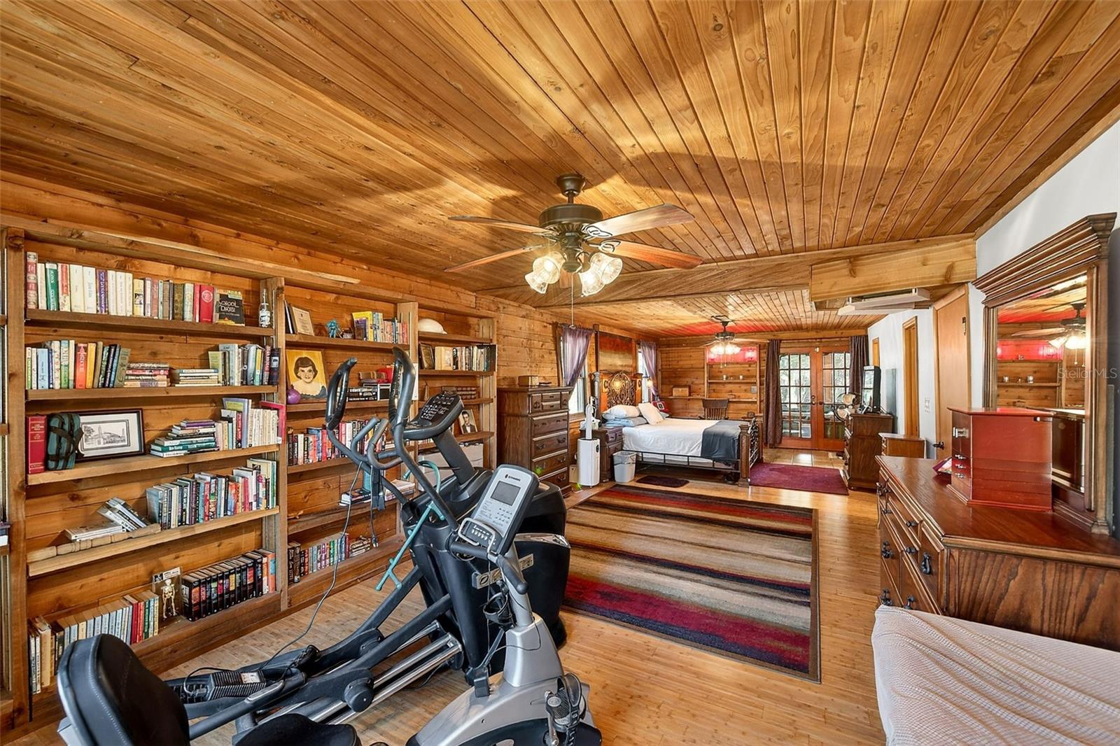 Image 37 of 84 For 2635 Dover Road