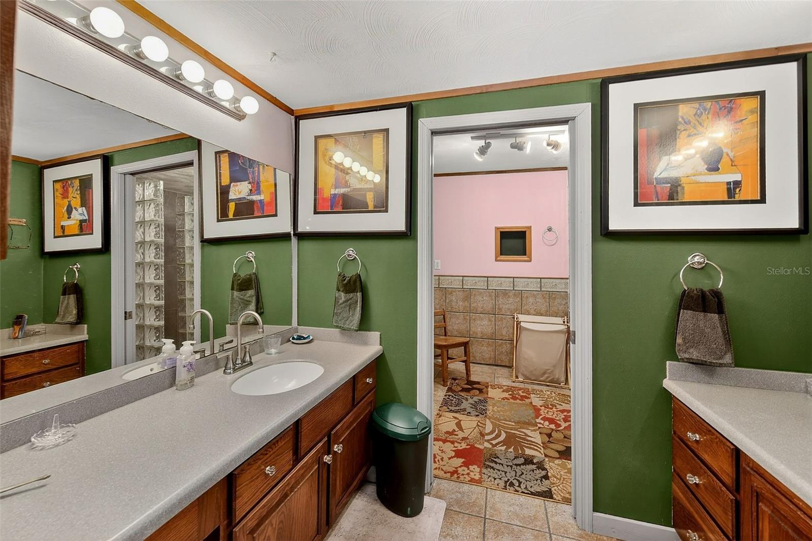 Image 38 of 84 For 2635 Dover Road