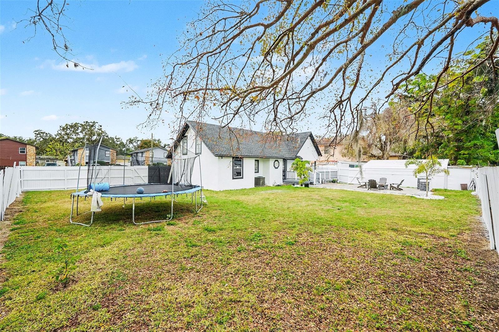 Image 27 of 39 For 413 Euclid Avenue