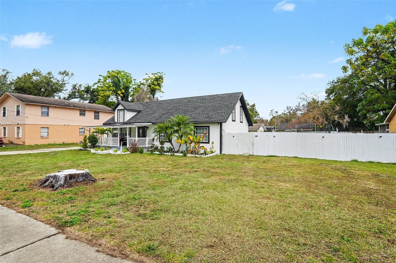 Image 29 of 39 For 413 Euclid Avenue