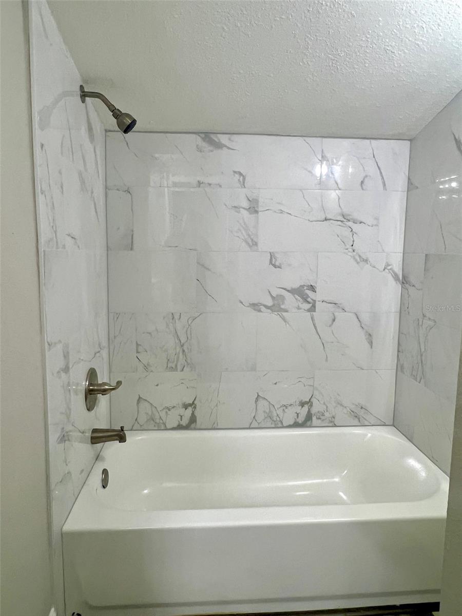 Image 5 of 15 For 5039 Green Key Road