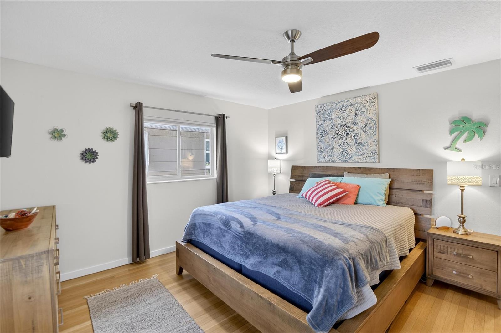 Image 11 of 70 For 6238 14th Avenue S