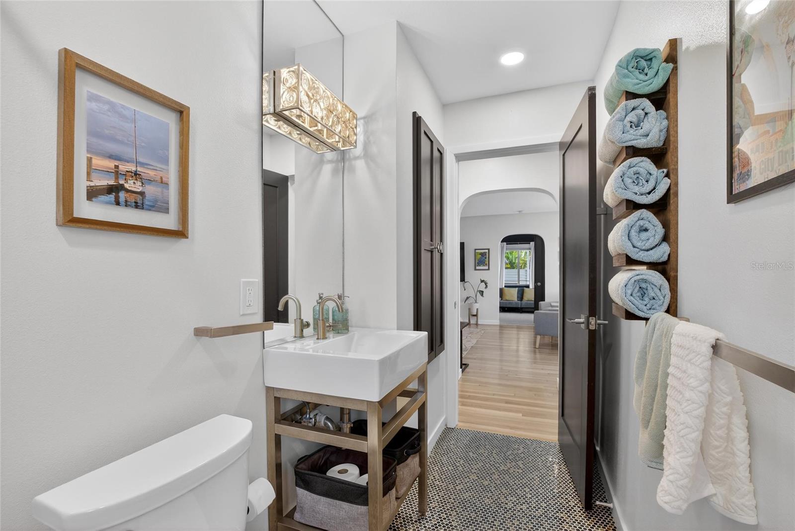 Image 15 of 70 For 6238 14th Avenue S