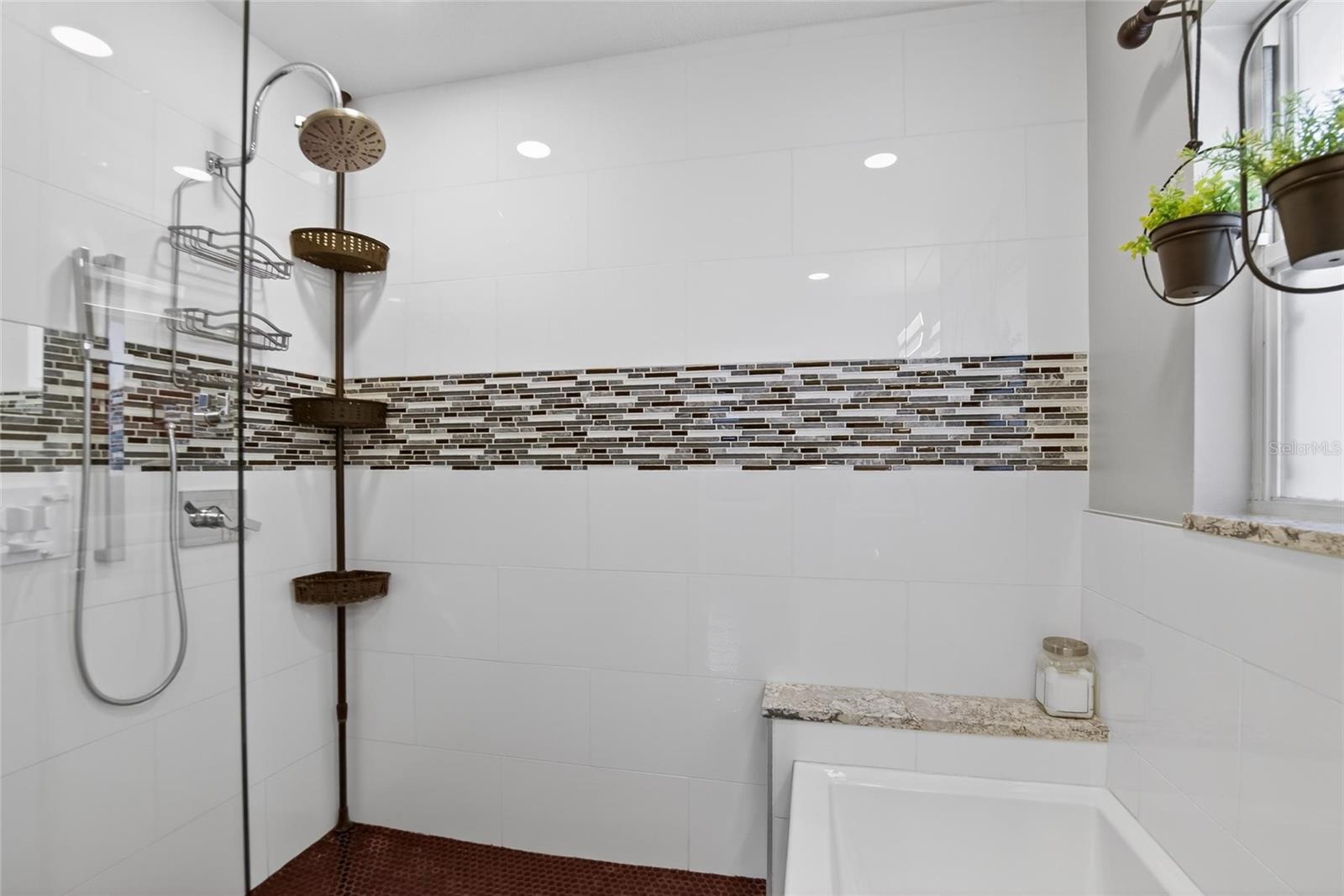 Image 21 of 70 For 6238 14th Avenue S