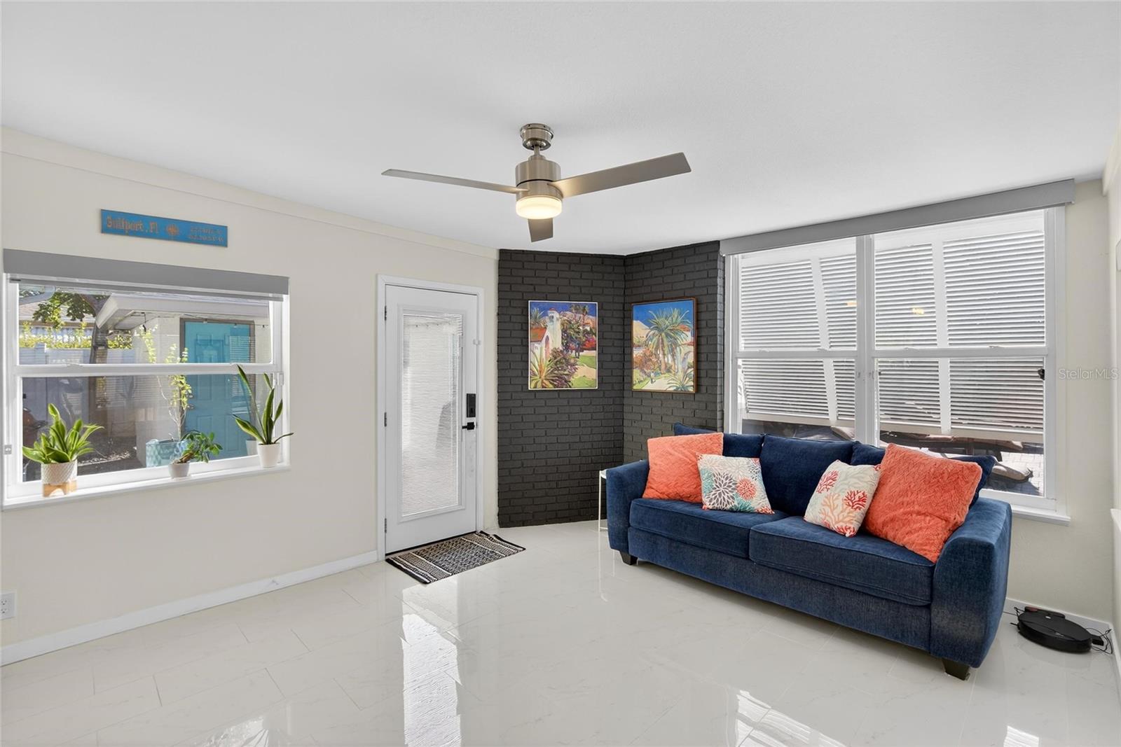 Image 36 of 70 For 6238 14th Avenue S