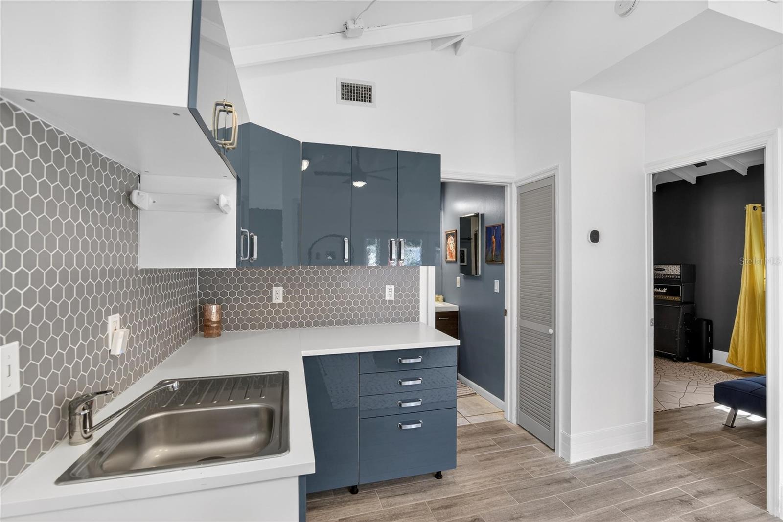 Image 46 of 70 For 6238 14th Avenue S