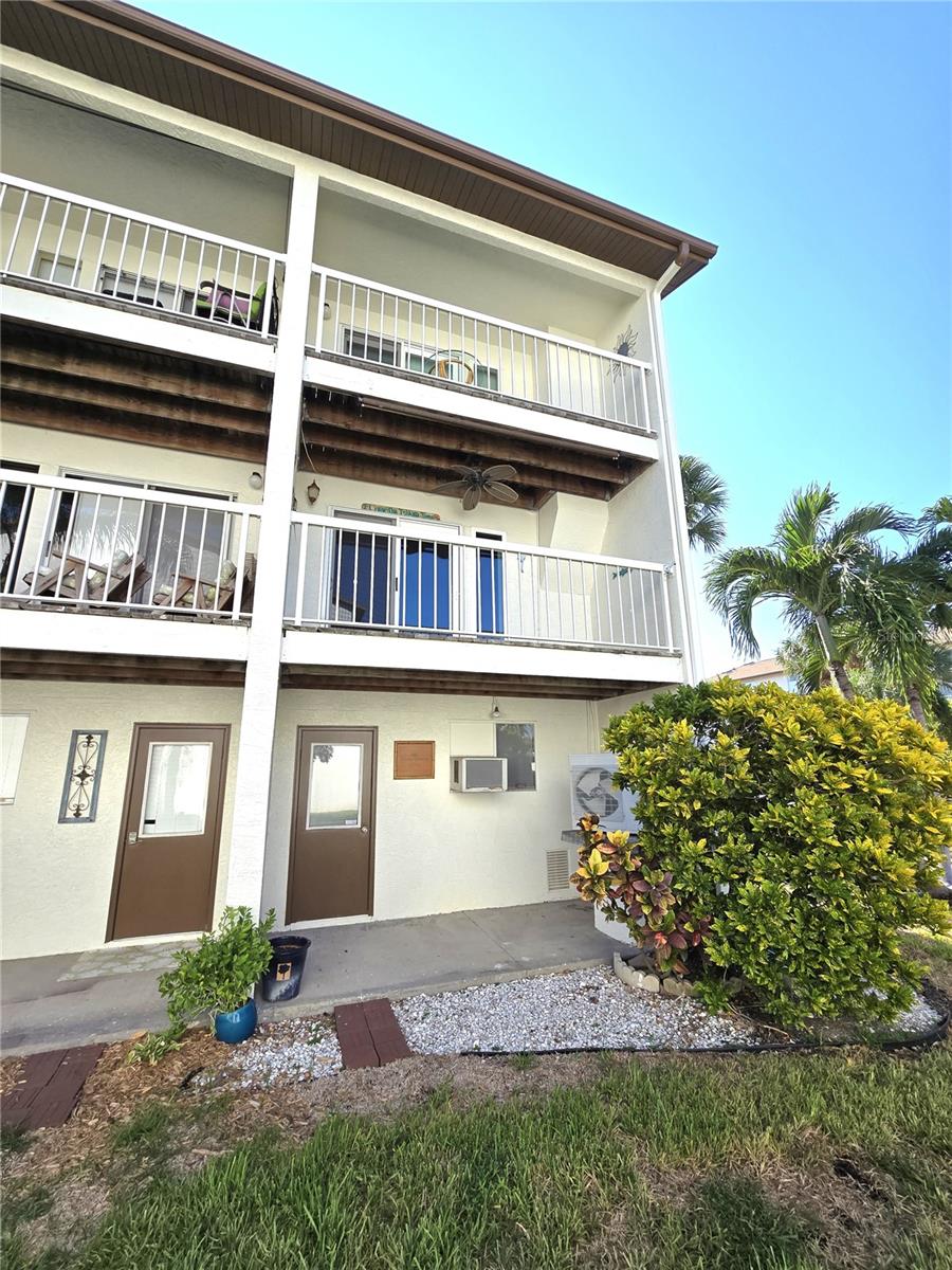 Image 25 of 26 For 346 Madeira Circle