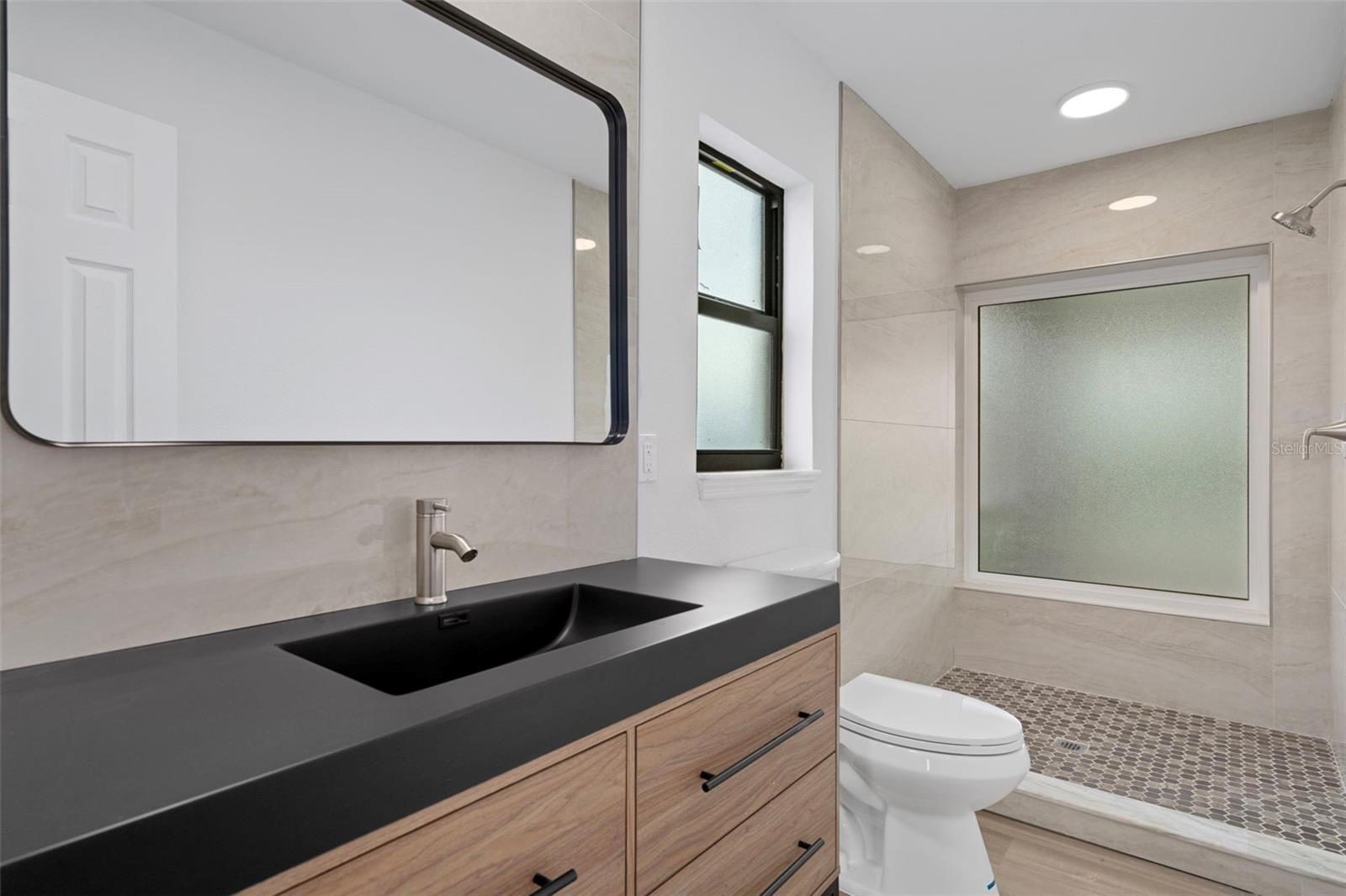 Image 38 of 52 For 9910 Island Harbor Drive A