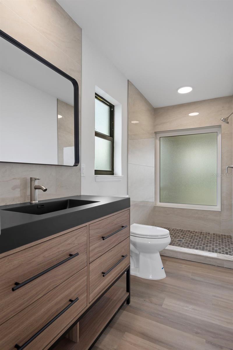 Image 39 of 52 For 9910 Island Harbor Drive A