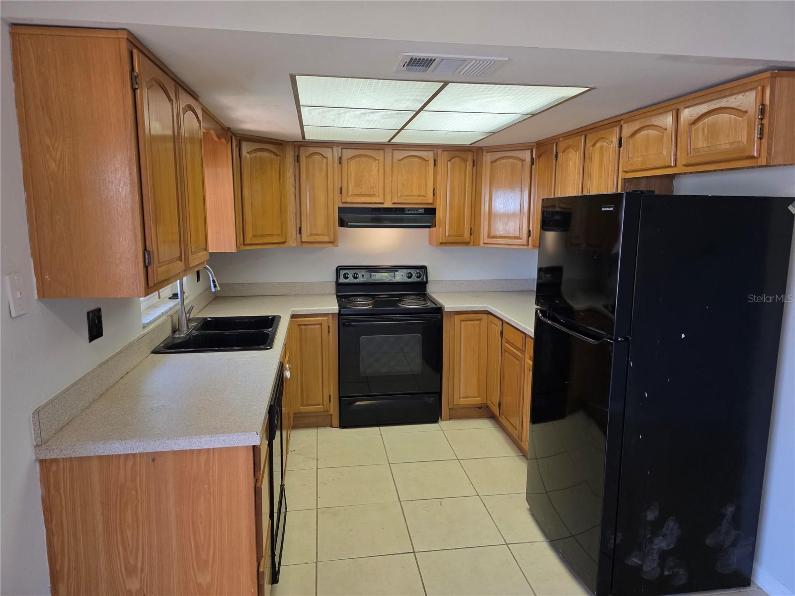 Image 4 of 17 For 520 Century Drive