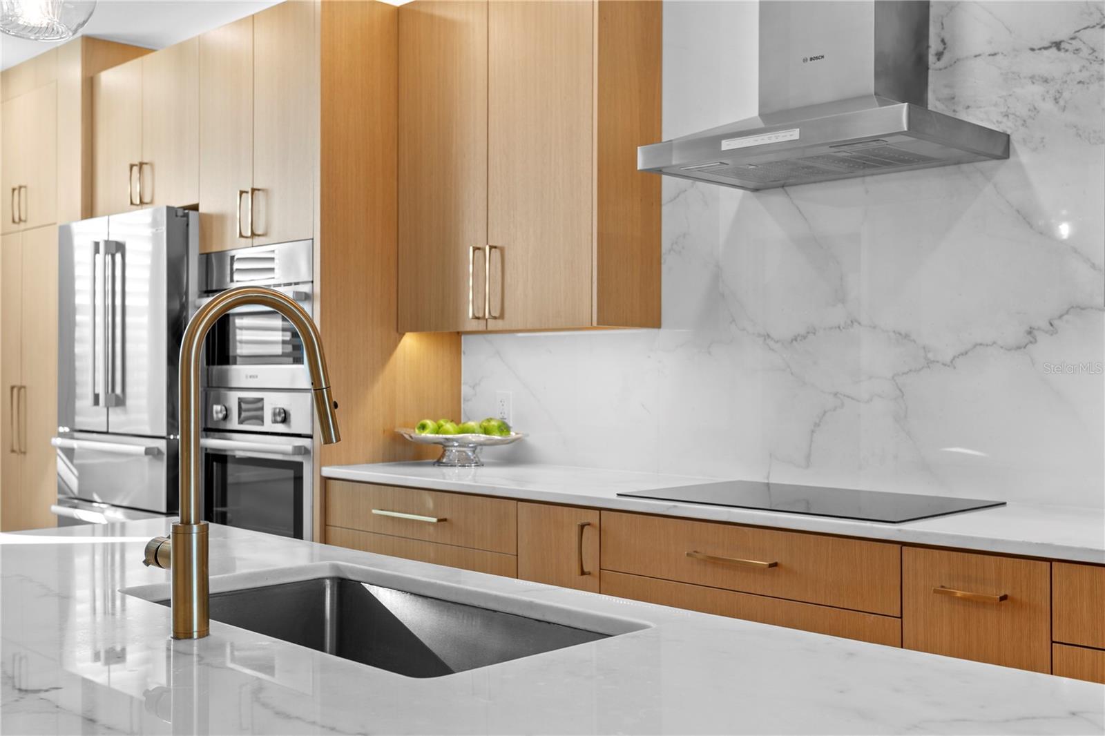 Image 10 of 52 For 1067 Pinellas Bayway S