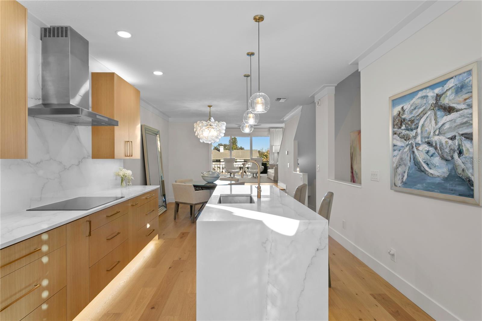 Image 11 of 52 For 1067 Pinellas Bayway S