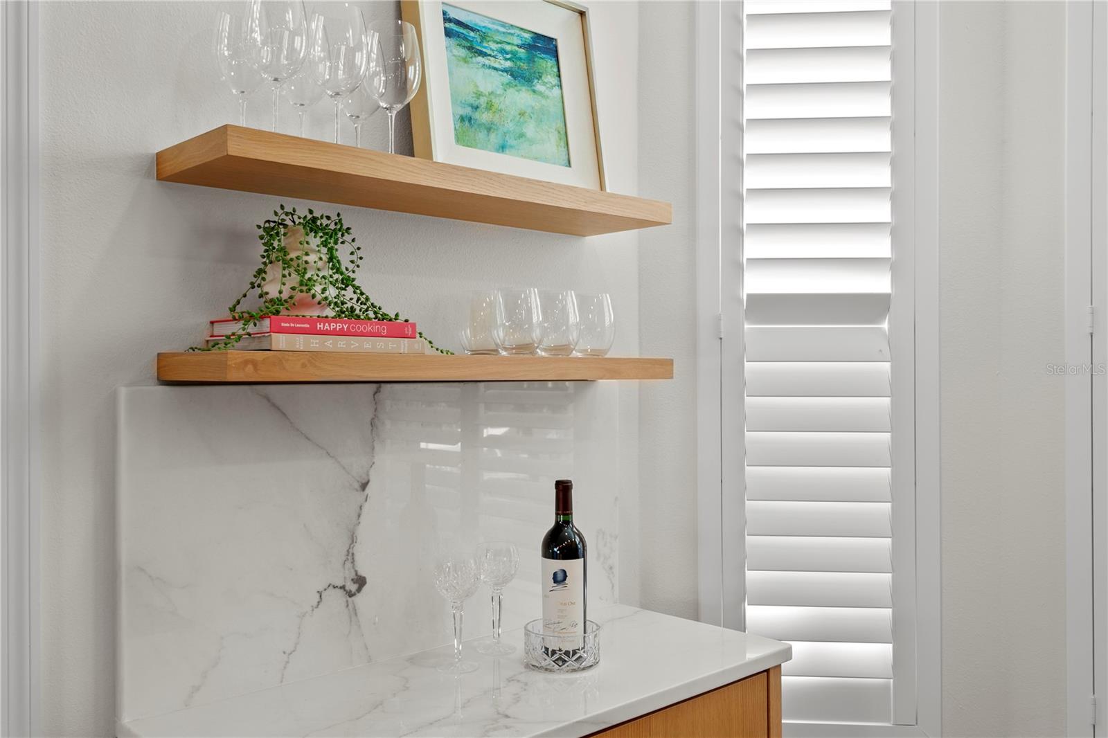 Image 14 of 52 For 1067 Pinellas Bayway S