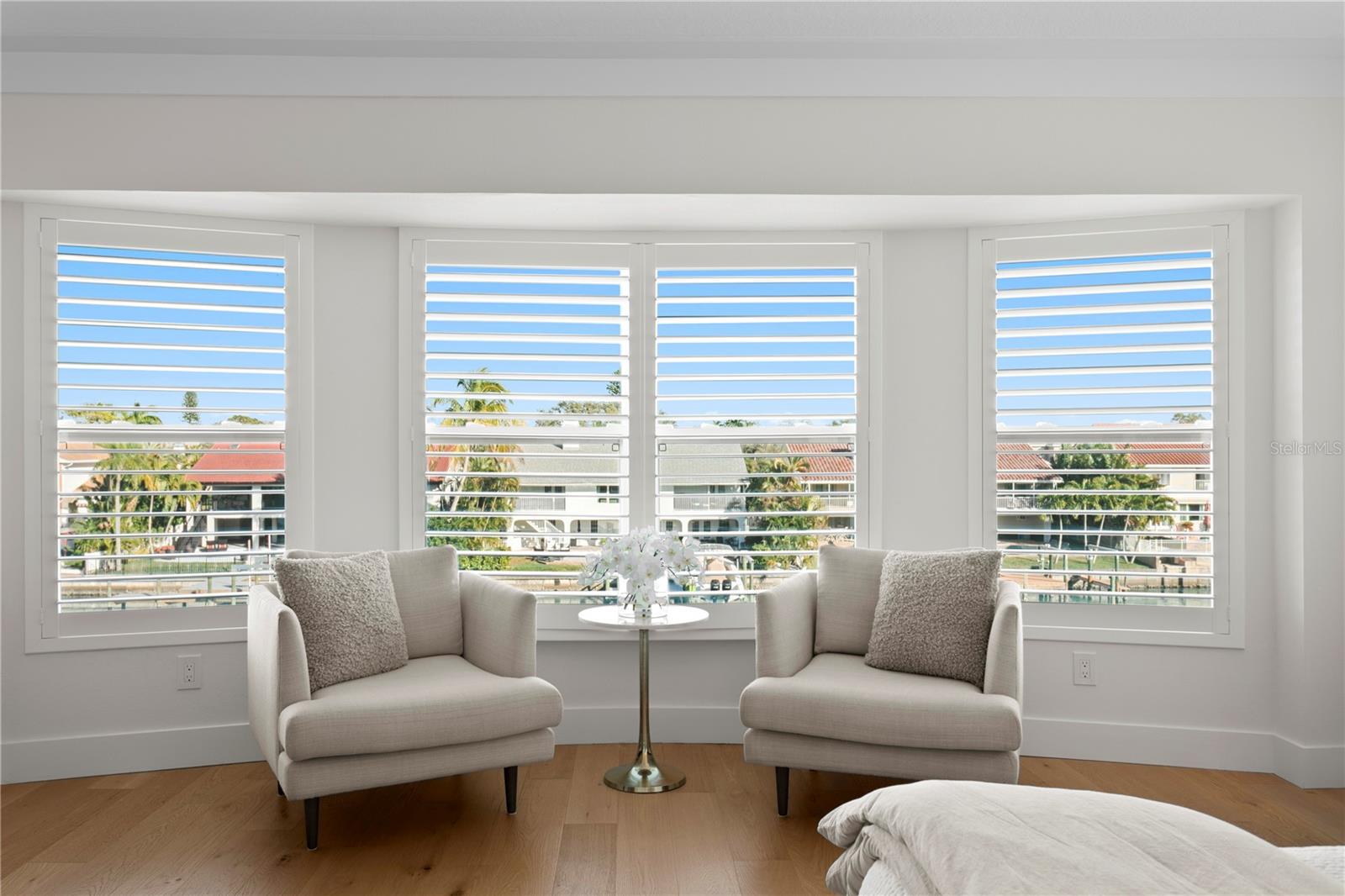 Image 25 of 52 For 1067 Pinellas Bayway S