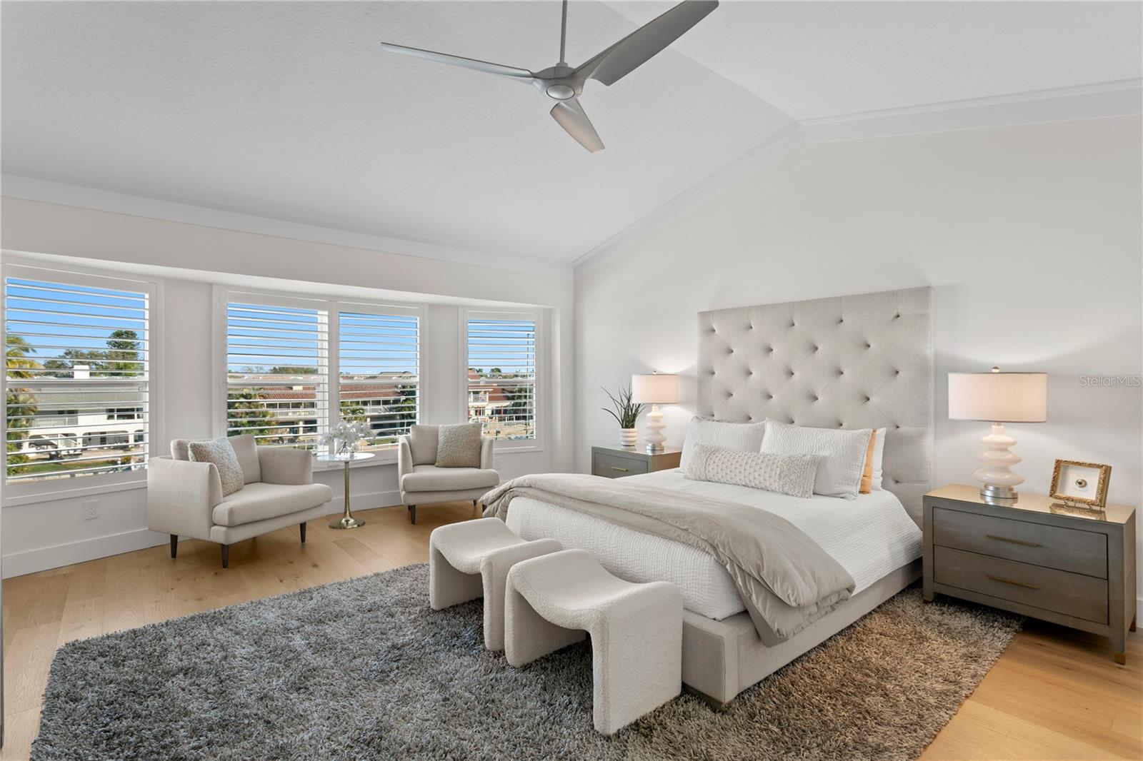 Image 27 of 52 For 1067 Pinellas Bayway S