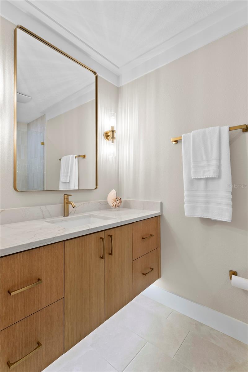 Image 34 of 52 For 1067 Pinellas Bayway S