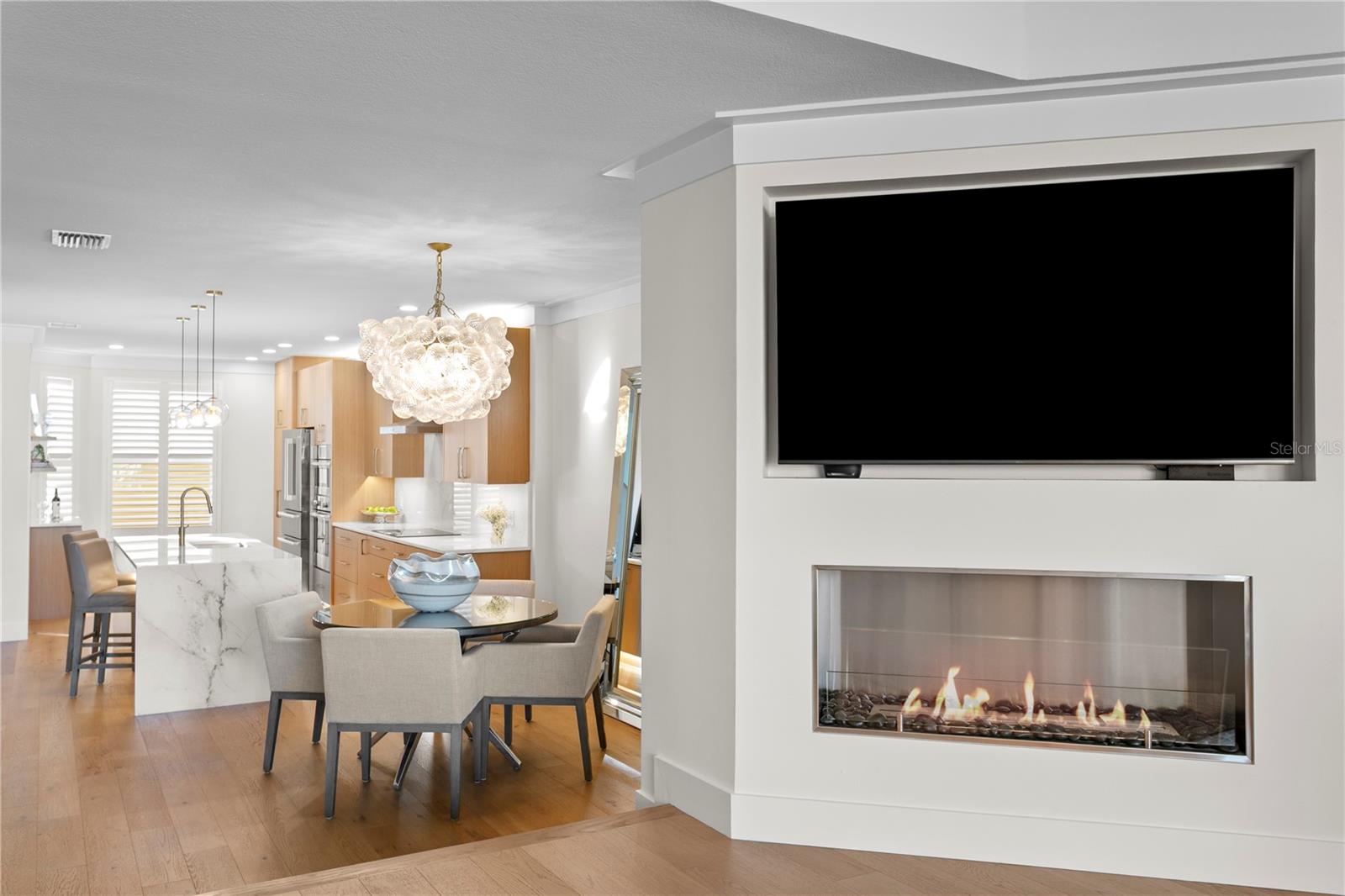 Image 5 of 52 For 1067 Pinellas Bayway S