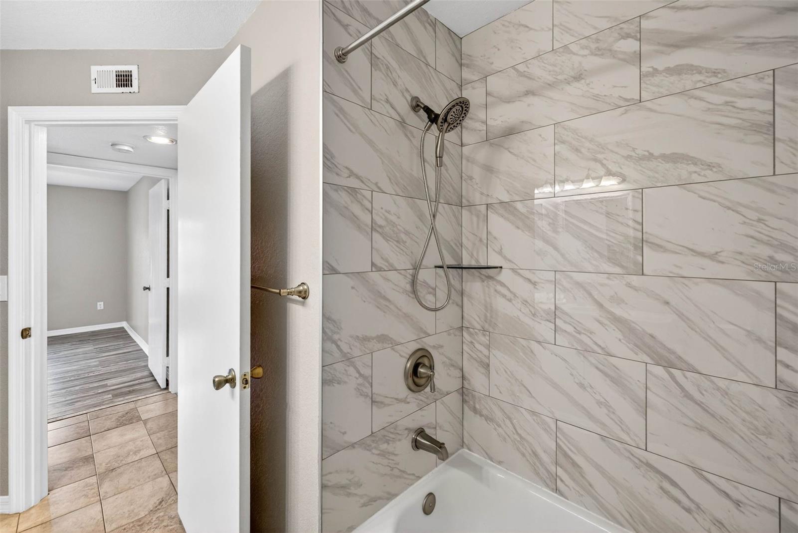 Image 18 of 29 For 18107 Peregrines Perch Place 104