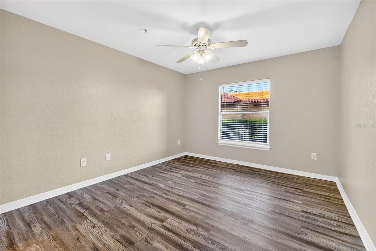 Image 19 of 29 For 18107 Peregrines Perch Place 104