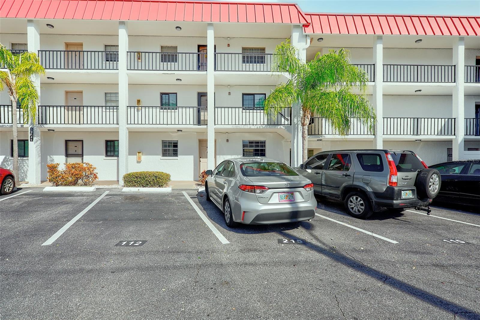 Image 2 of 33 For 10540 77th Terrace 109