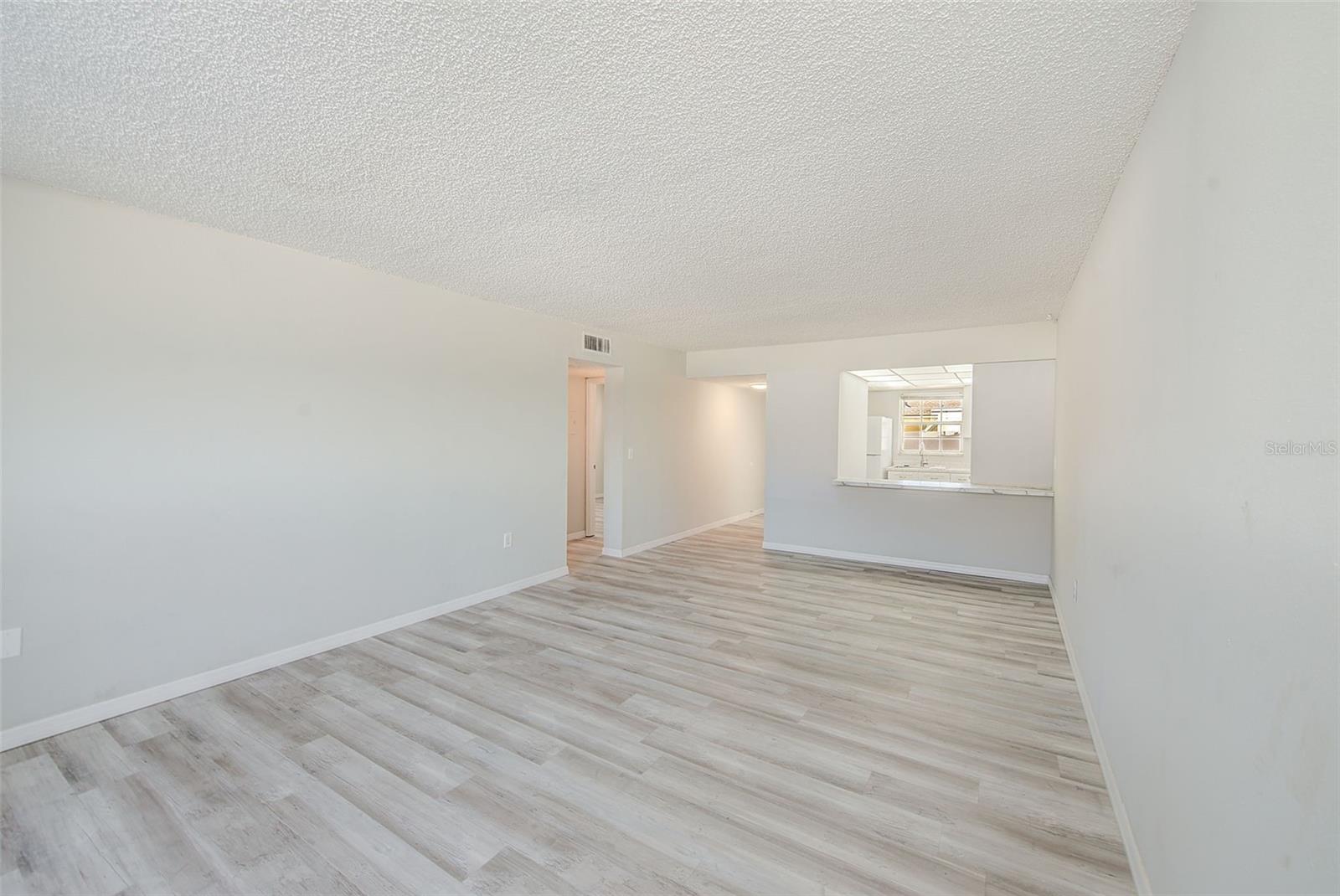 Image 21 of 33 For 10540 77th Terrace 109