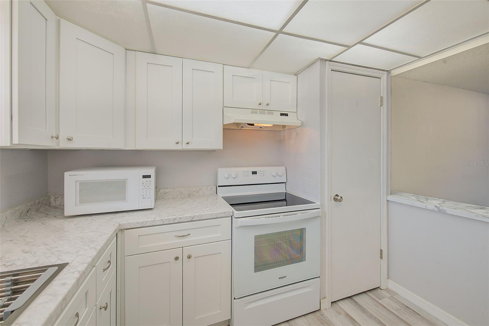 Image 26 of 33 For 10540 77th Terrace 109