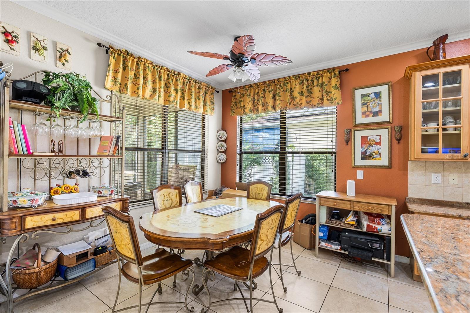 Image 14 of 43 For 1425 Amaryllis Circle