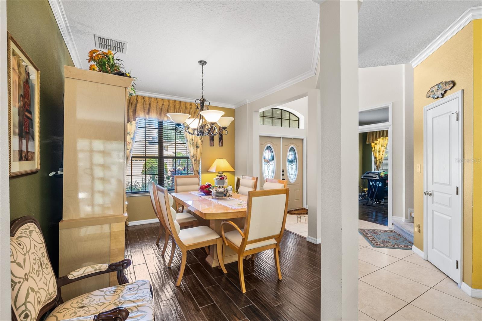 Image 15 of 43 For 1425 Amaryllis Circle