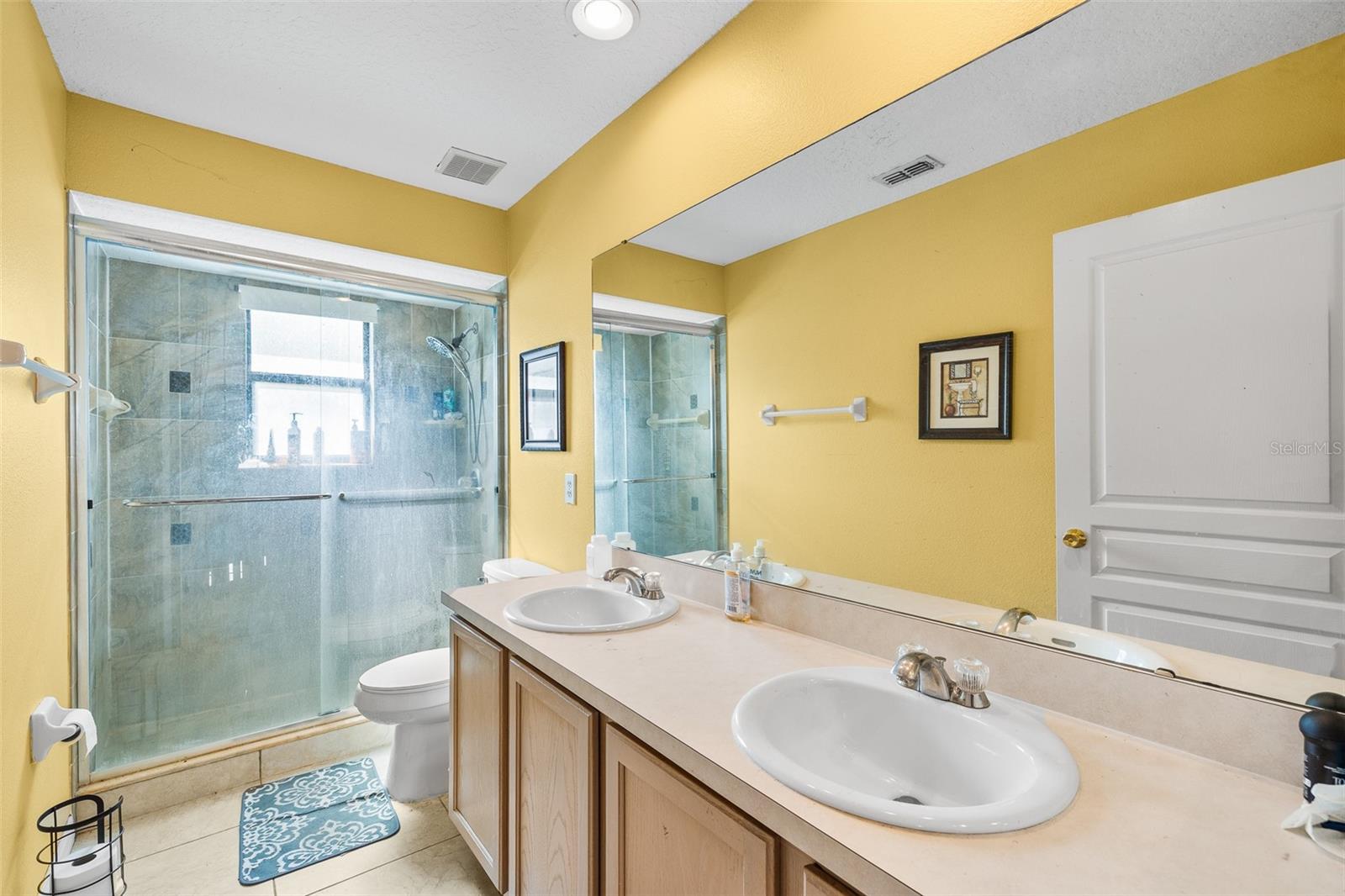 Image 23 of 43 For 1425 Amaryllis Circle