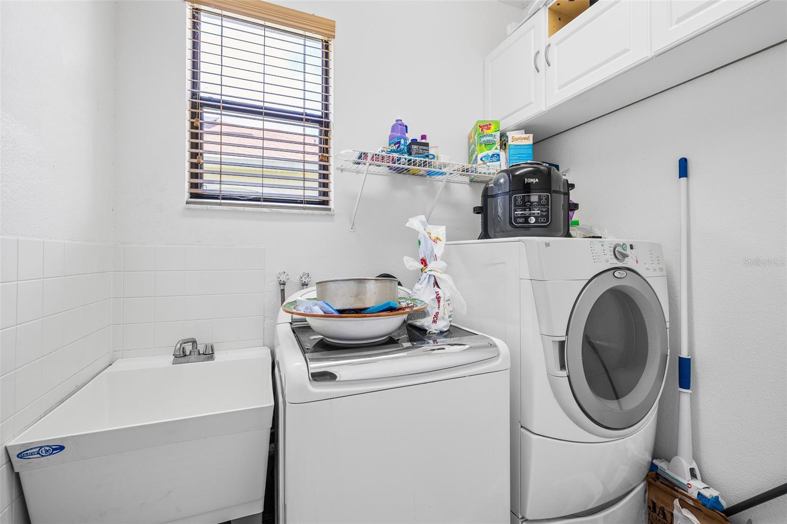 Image 31 of 43 For 1425 Amaryllis Circle