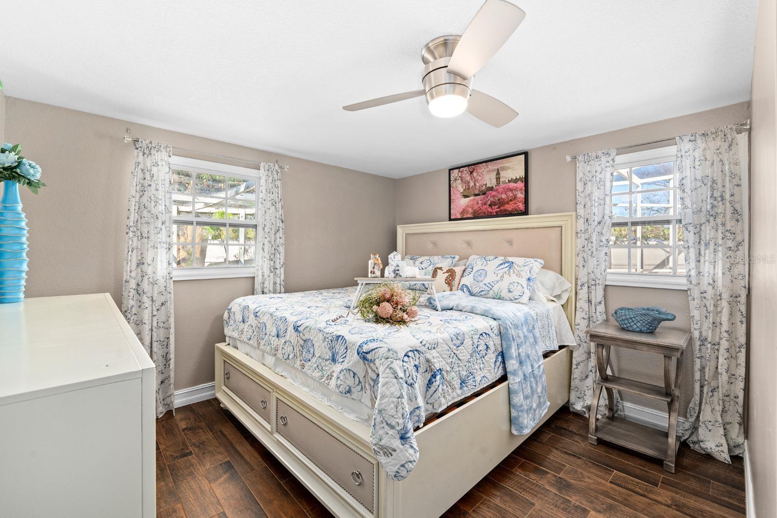 Image 12 of 28 For 8644 May Circle