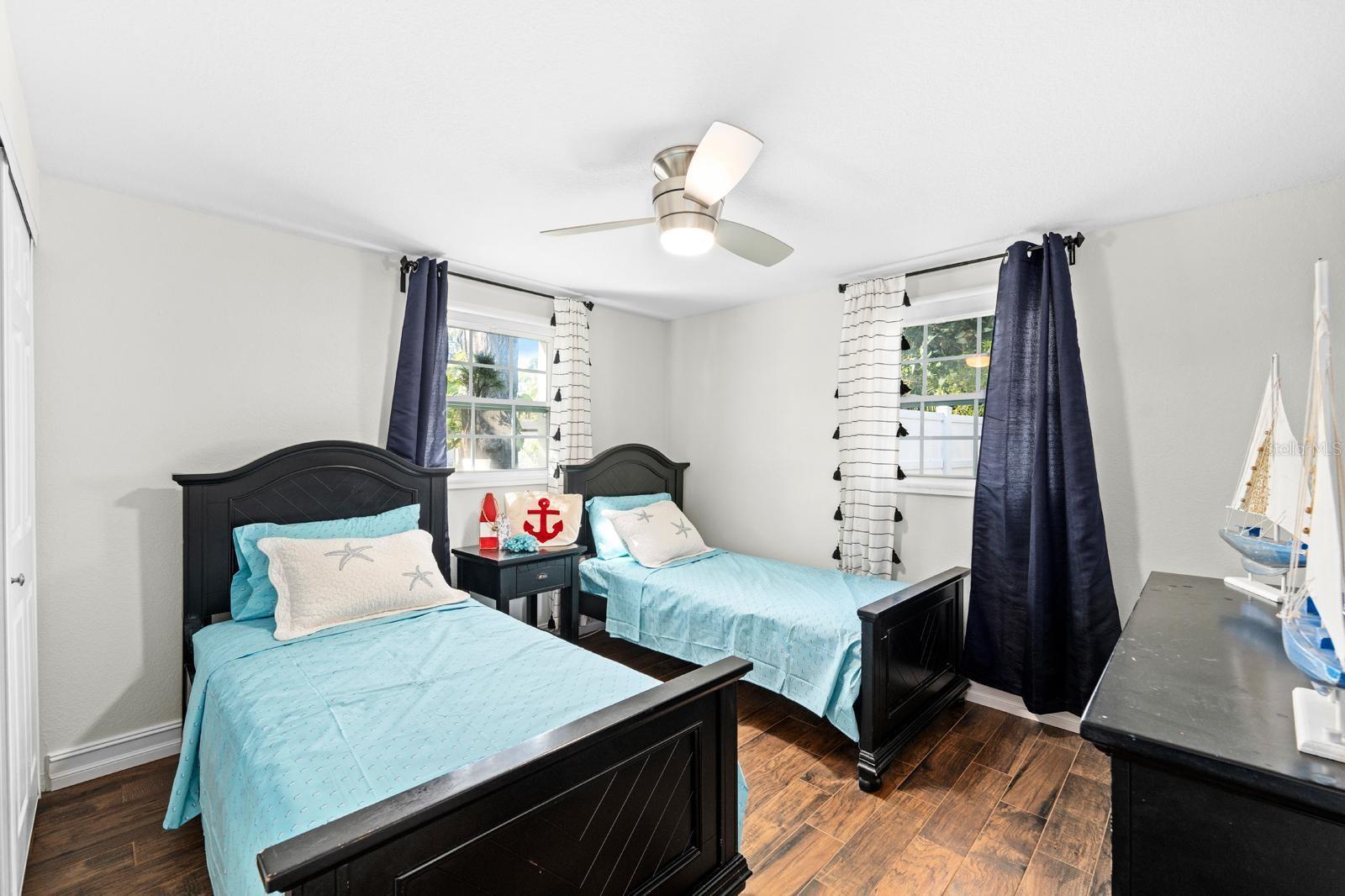 Image 13 of 28 For 8644 May Circle