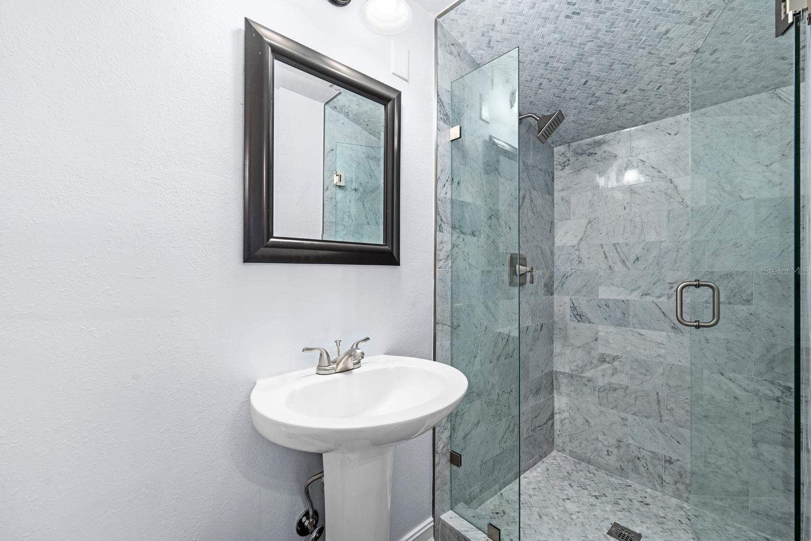 Image 17 of 28 For 8644 May Circle