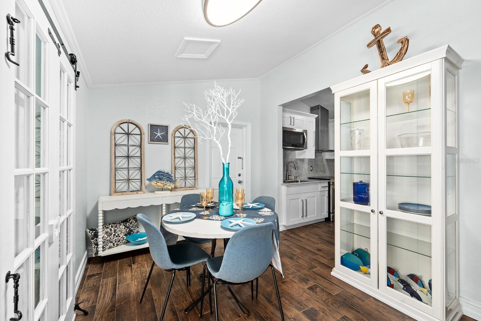 Image 5 of 28 For 8644 May Circle