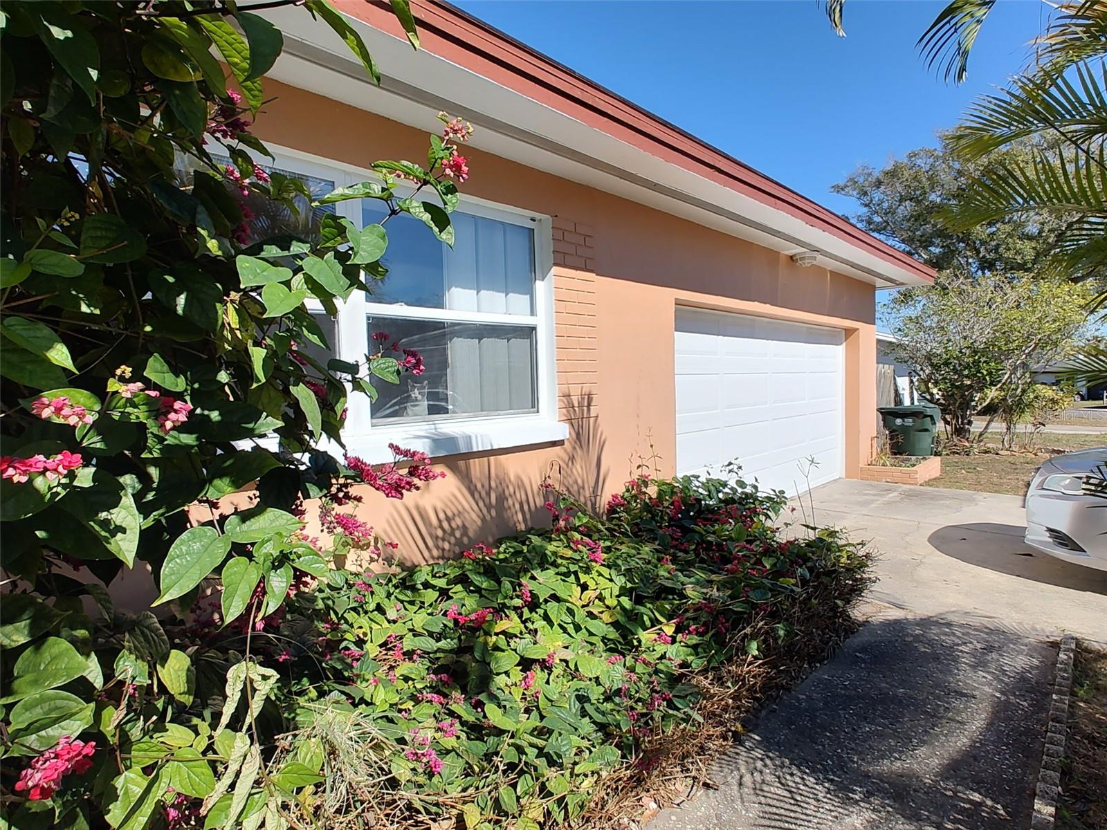 Image 3 of 15 For 1332 Buckingham Drive