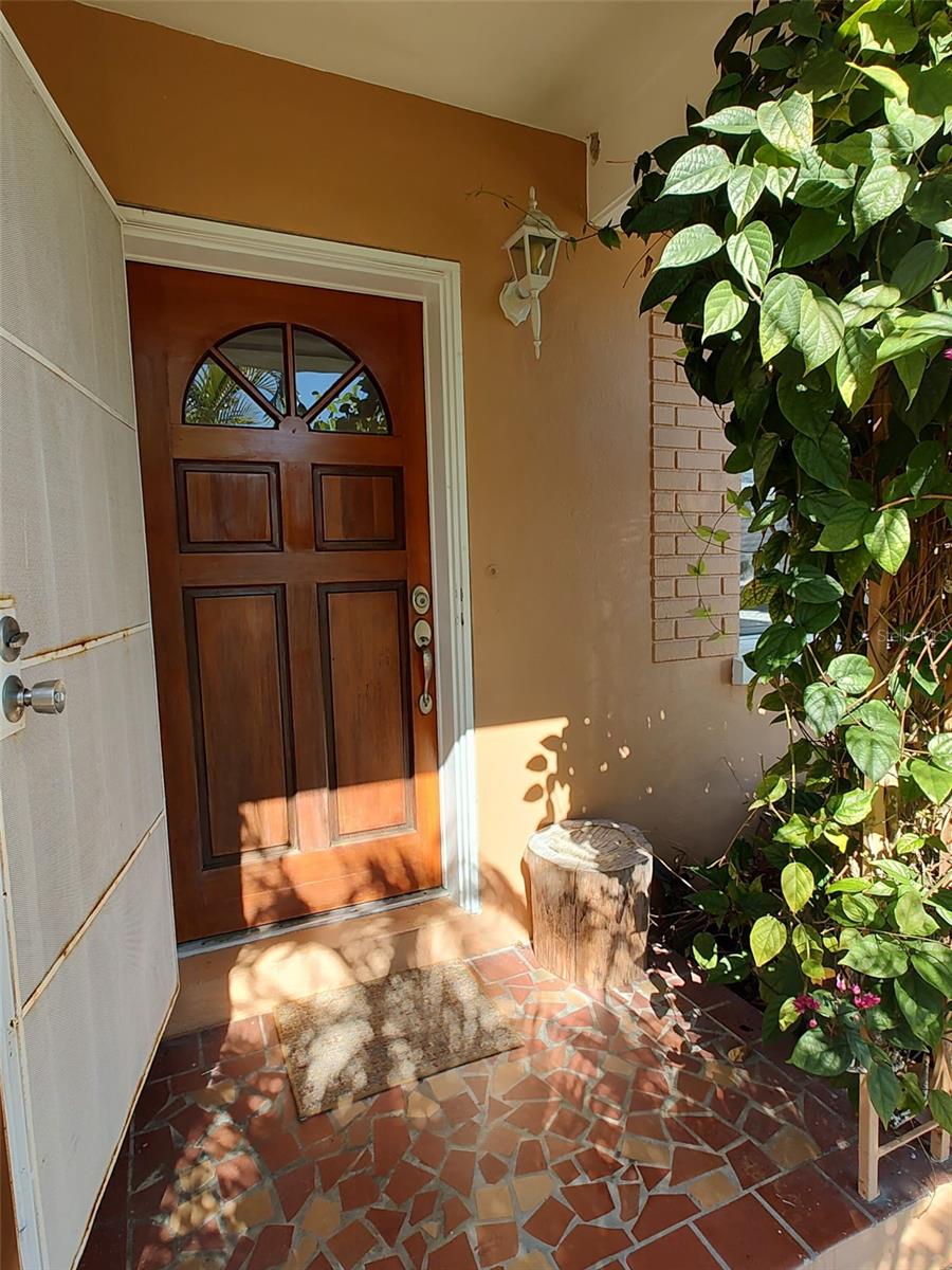 Image 4 of 15 For 1332 Buckingham Drive