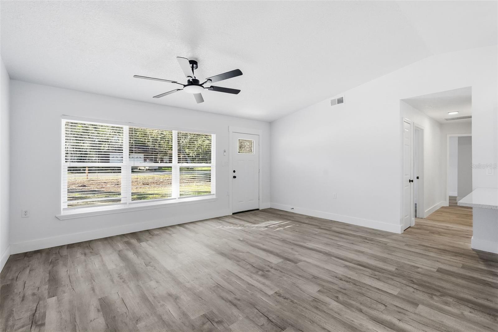 Image 10 of 42 For 34071 Madison Avenue