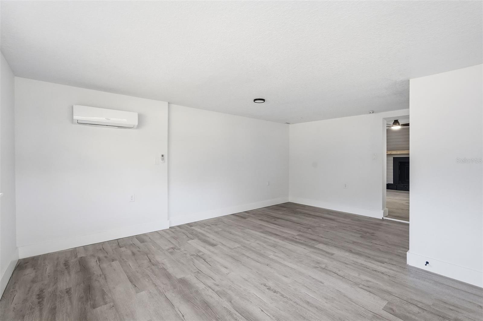 Image 18 of 42 For 34071 Madison Avenue