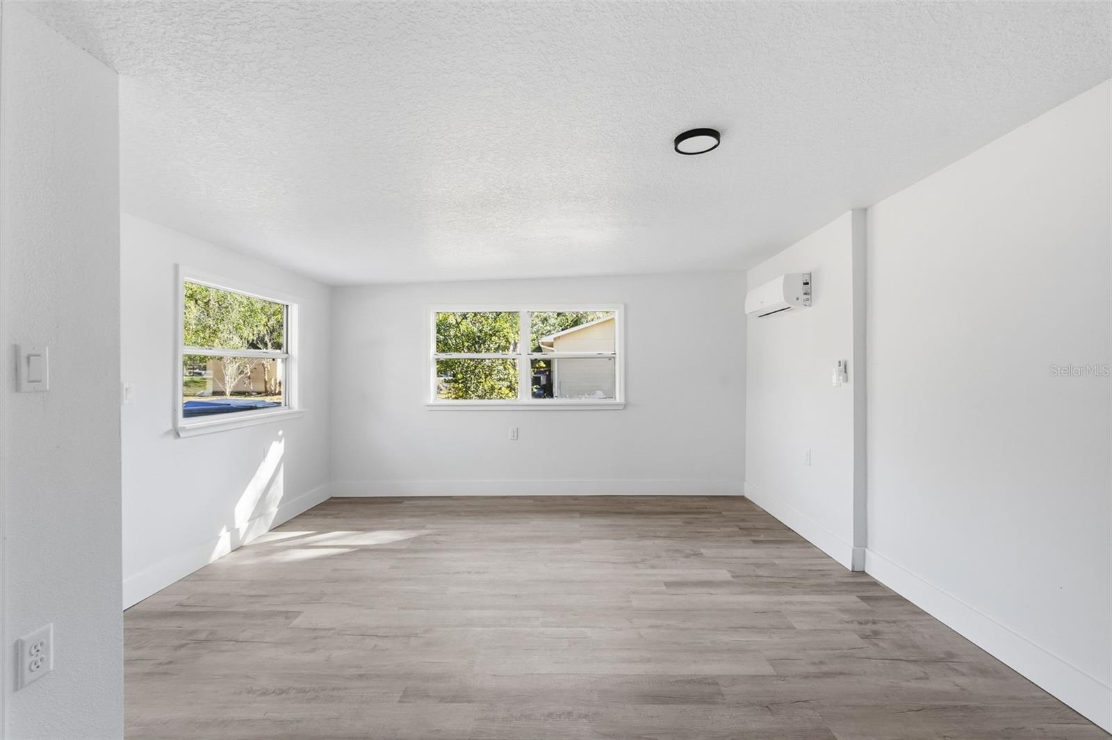 Image 19 of 42 For 34071 Madison Avenue