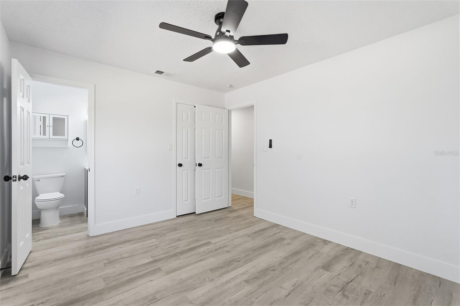 Image 27 of 42 For 34071 Madison Avenue