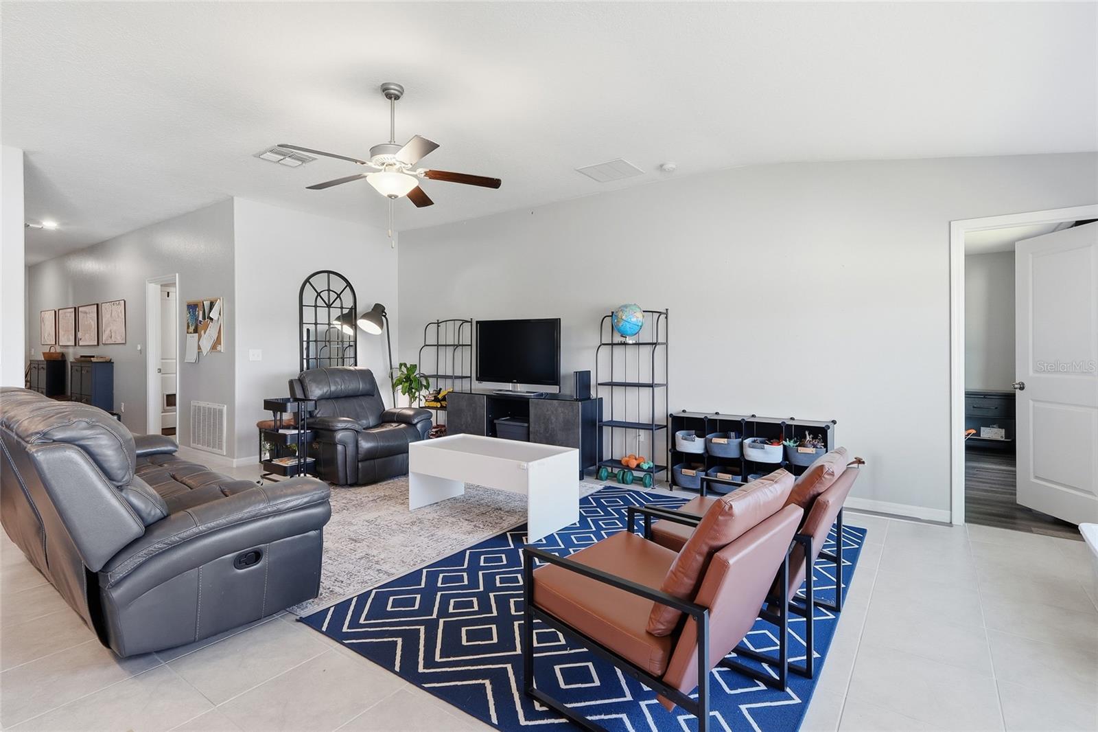 Image 5 of 27 For 3609 Romano Busciglio Street