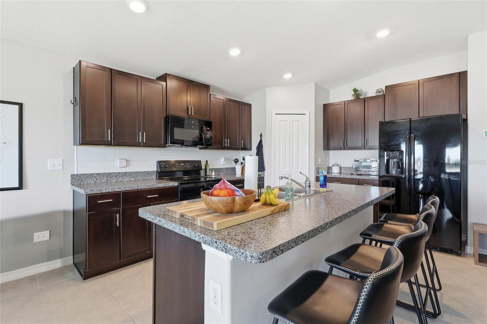 Image 9 of 27 For 3609 Romano Busciglio Street