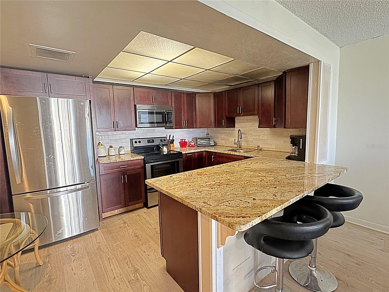 Image 6 of 39 For 1480 Gulf Boulevard 308