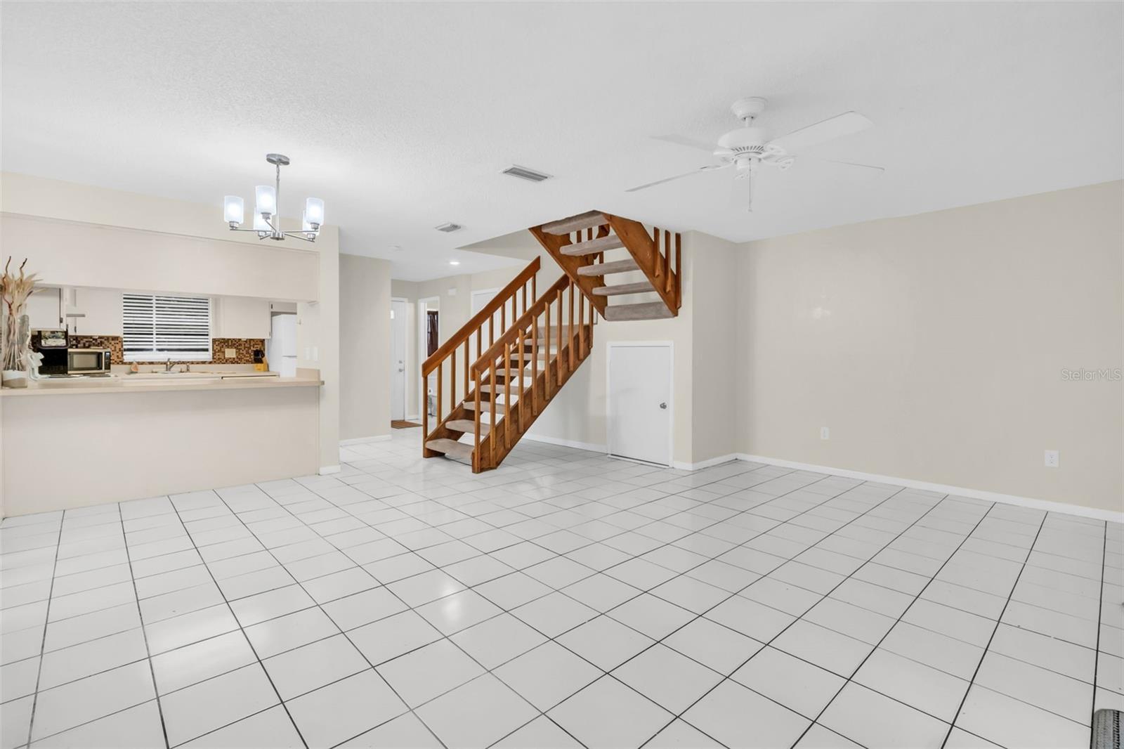 Image 11 of 29 For 1526 Chateaux De Ville Court